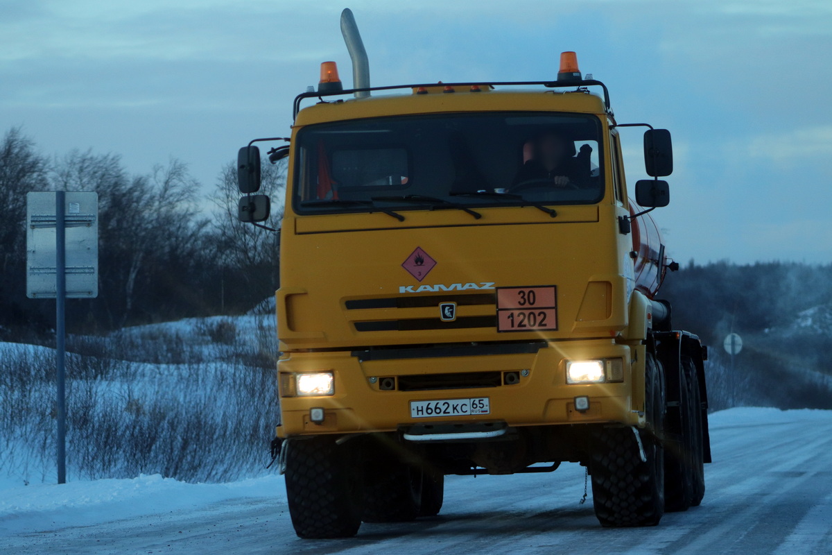 Сахалинская область, № Н 662 КС 65 — КамАЗ-5350 (общая модель)