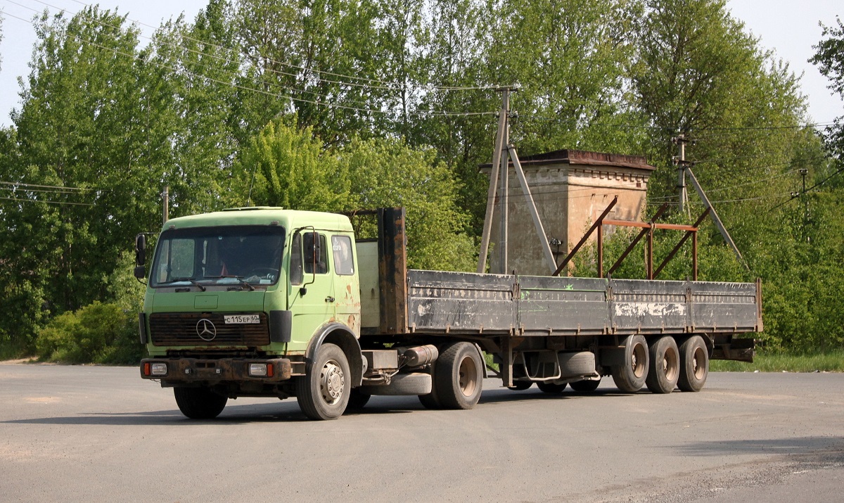 Псковская область, № С 115 ЕР 60 — Mercedes-Benz NG (общ. мод.)