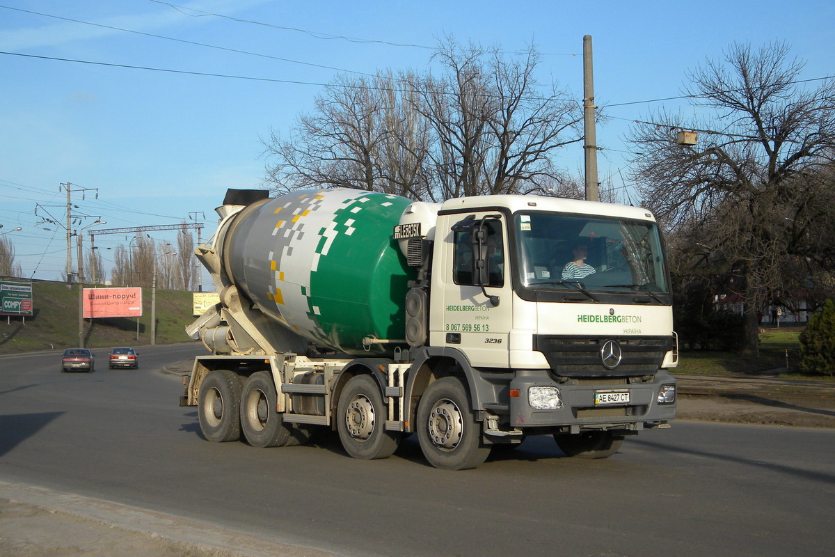 Днепропетровская область, № AE 8427 CT — Mercedes-Benz Actros ('2003) 3236