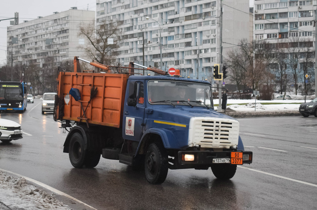 Москва, № К 137 ХВ 799 — ЗИЛ-432932