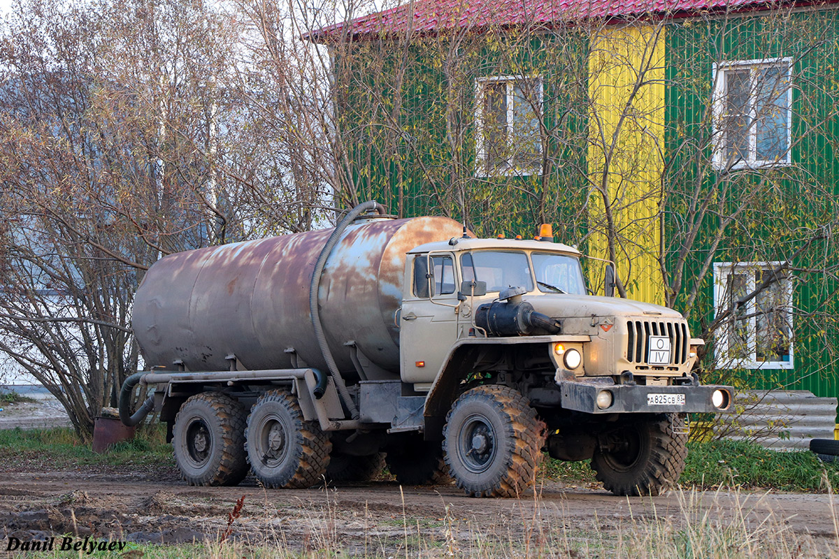 Ненецкий автономный округ, № А 825 СВ 83 — Урал-4320-30