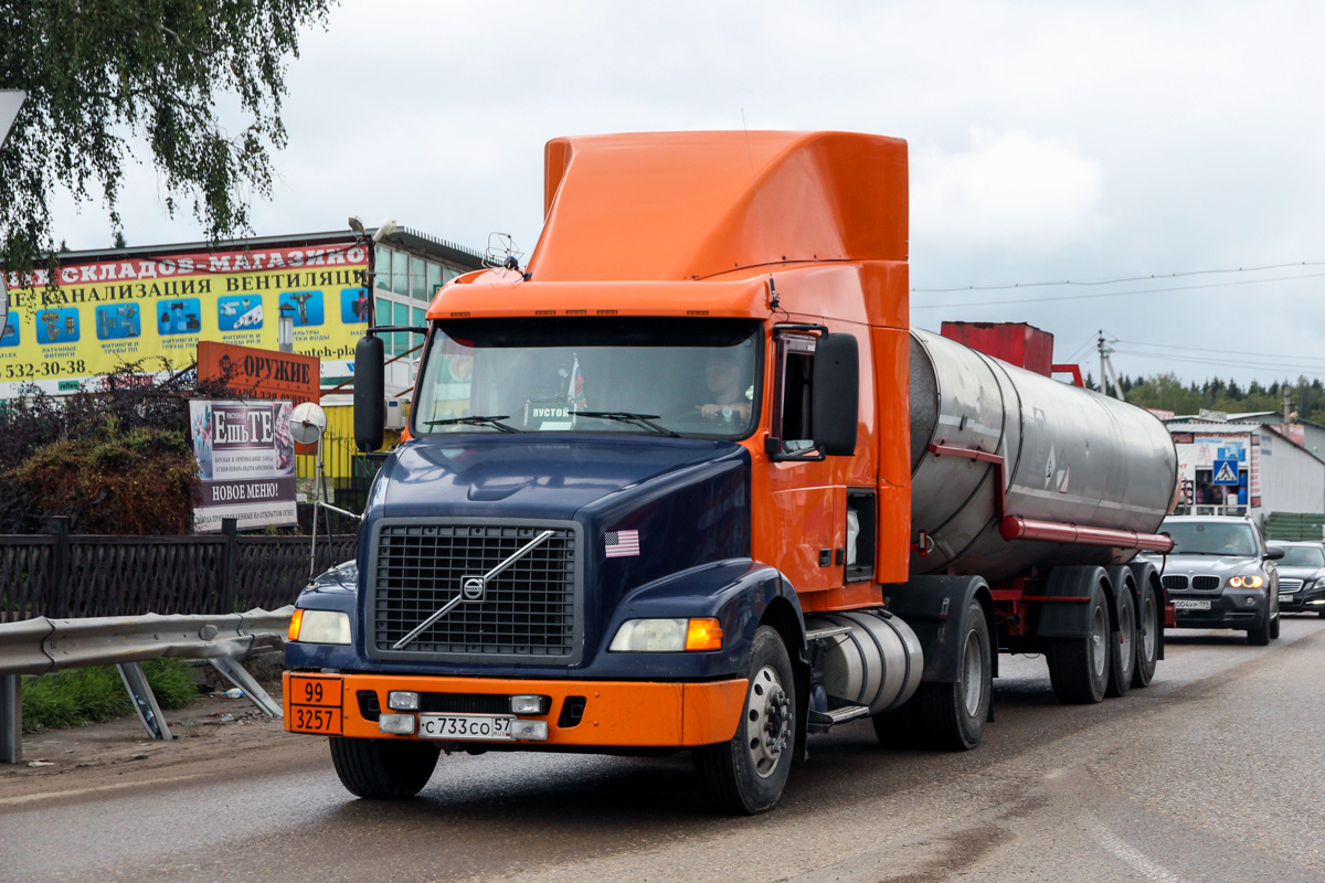 Орловская область, № С 733 СО 57 — Volvo VNM430