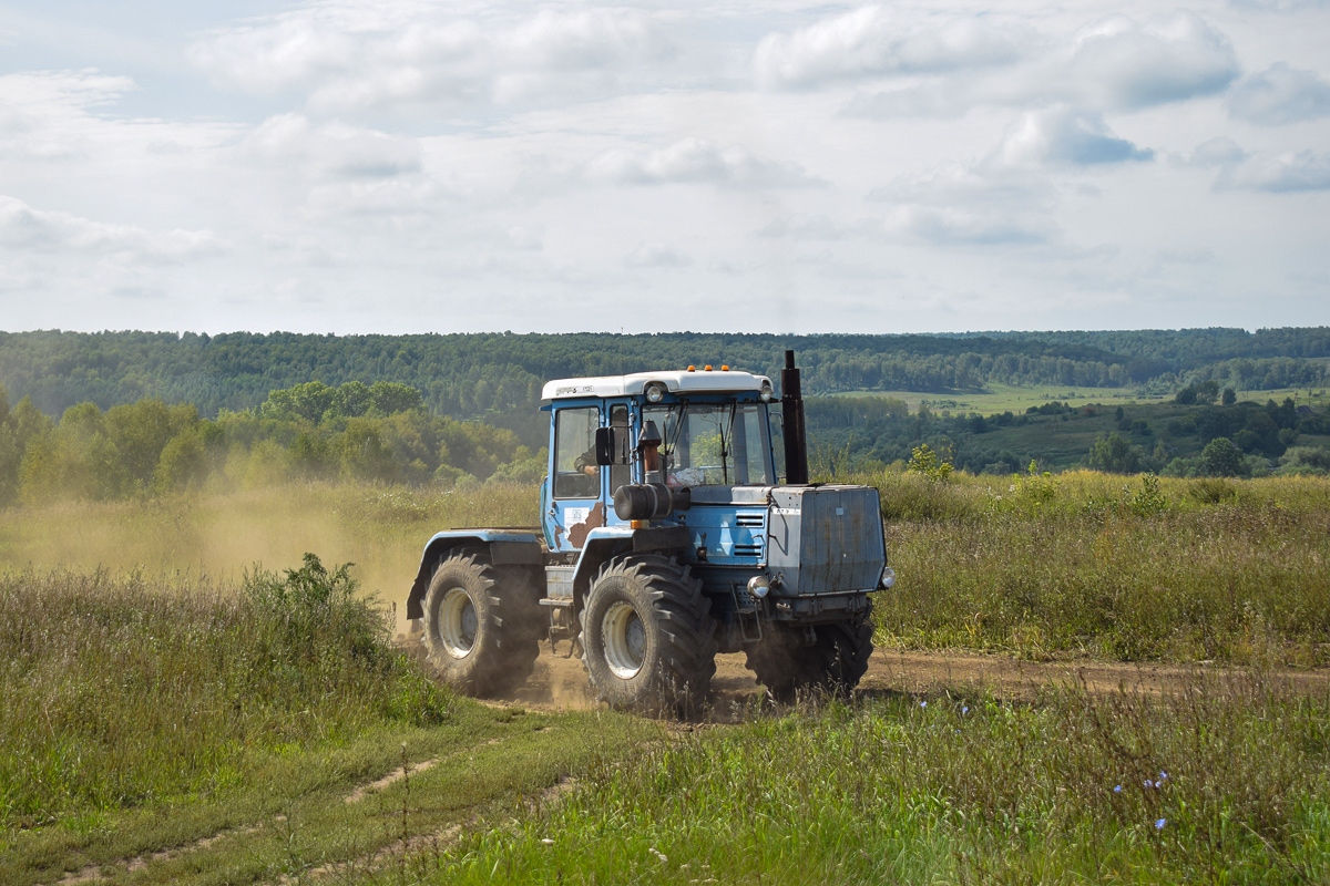 Алтайский край, № 8722 ЕК 22 — ХТЗ-17221