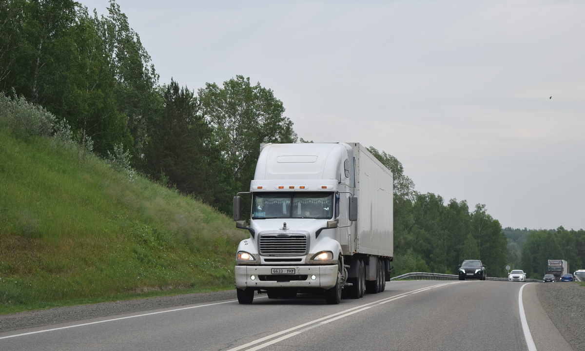 Монголия, № 6633 УНУ — Freightliner Columbia