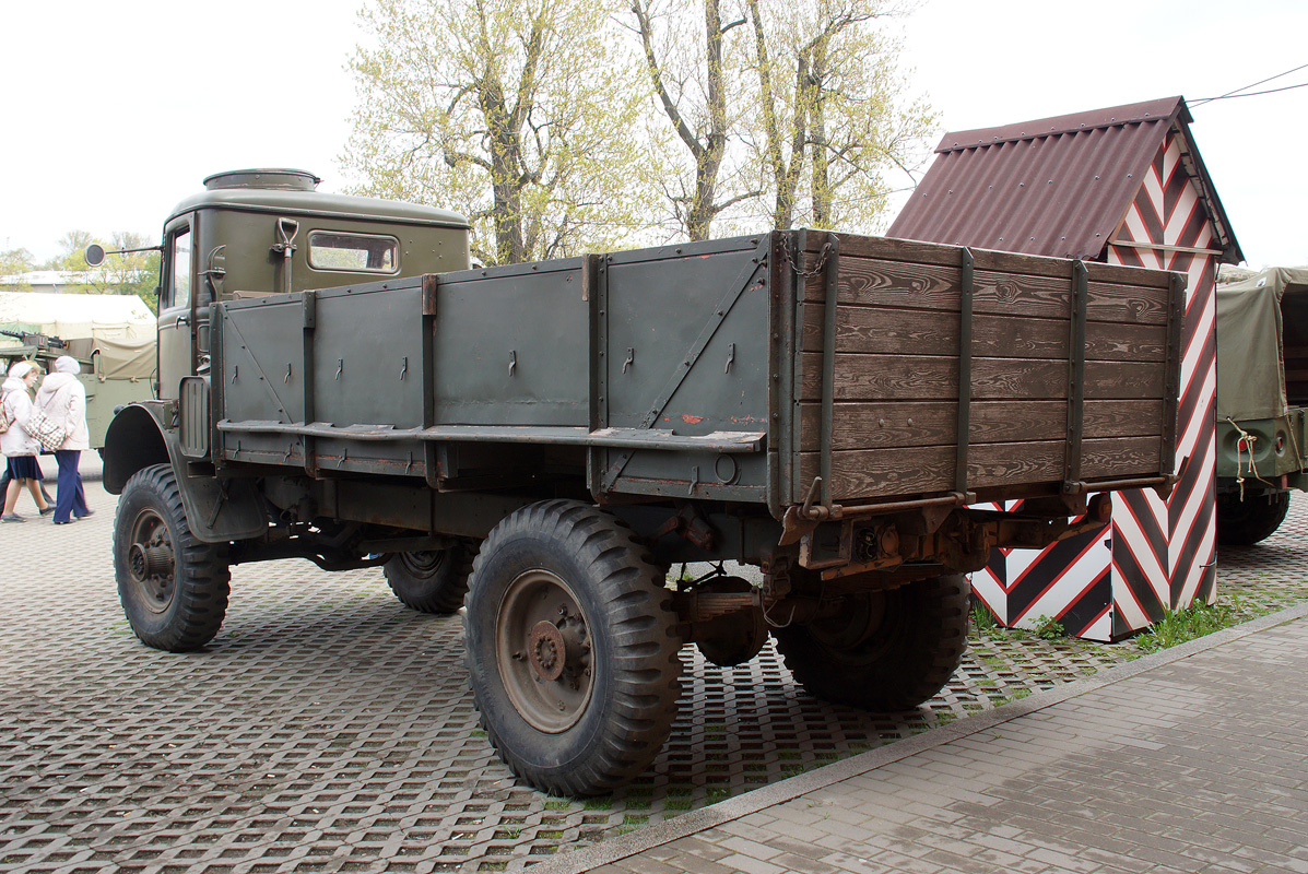 Санкт-Петербург, № Л1-45-80 — Bedford (общая модель)