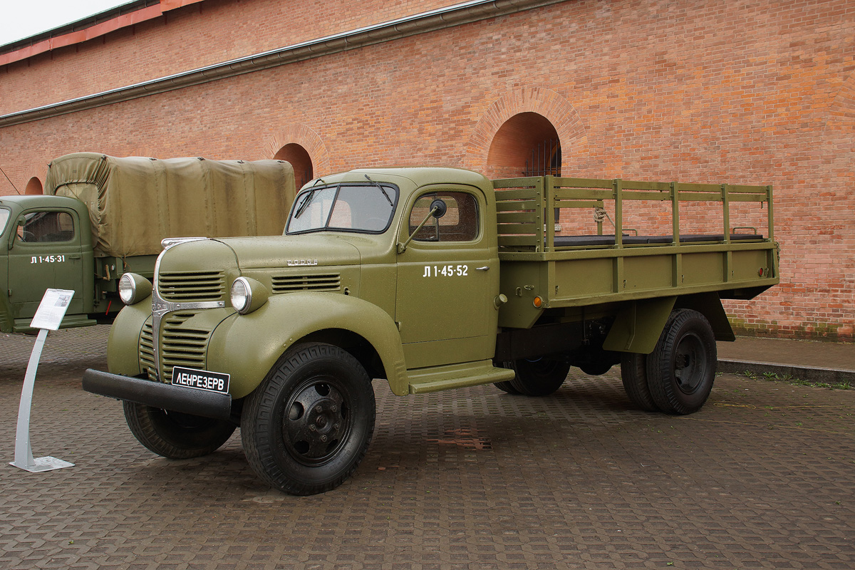 Санкт-Петербург, № Л1-45-52 — Dodge WF-32