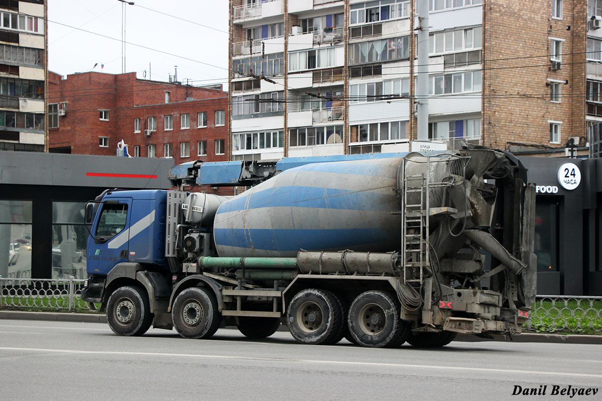 Свердловская область, № О 257 ЕО 196 — Renault Kerax