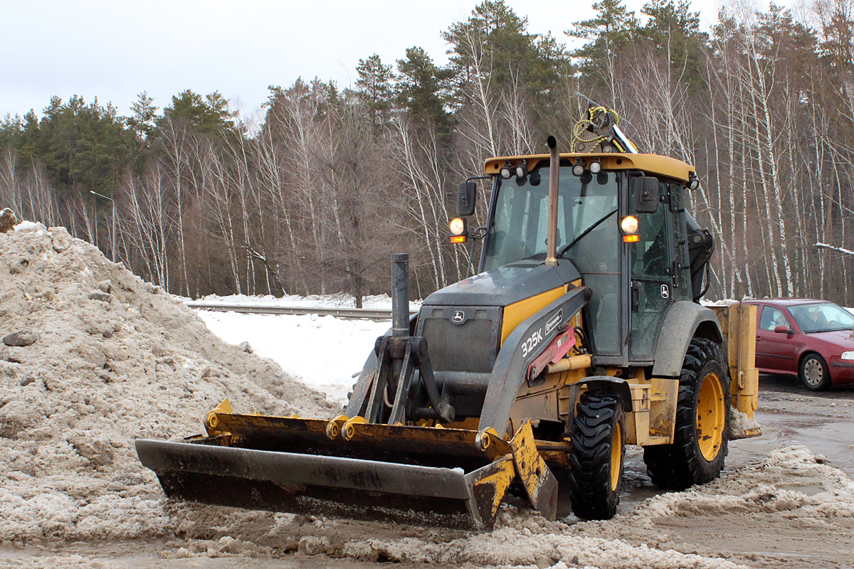 Рязанская область, № 1600 РК 62 — John Deere 325K