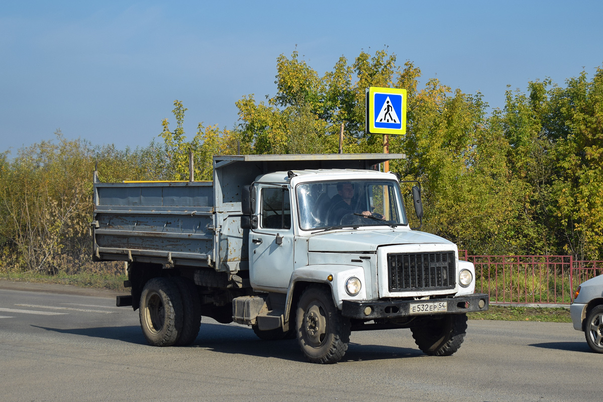 Алтайский край, № Е 532 ЕР 54 — ГАЗ-3309