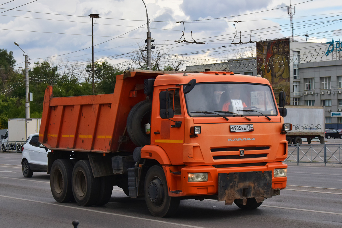 Волгоградская область, № В 985 ЕЕ 134 — КамАЗ-65115-L4