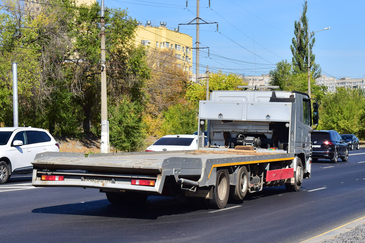 Волгоградская область, № М 960 РН 134 — Mercedes-Benz Actros ('2003) 1836