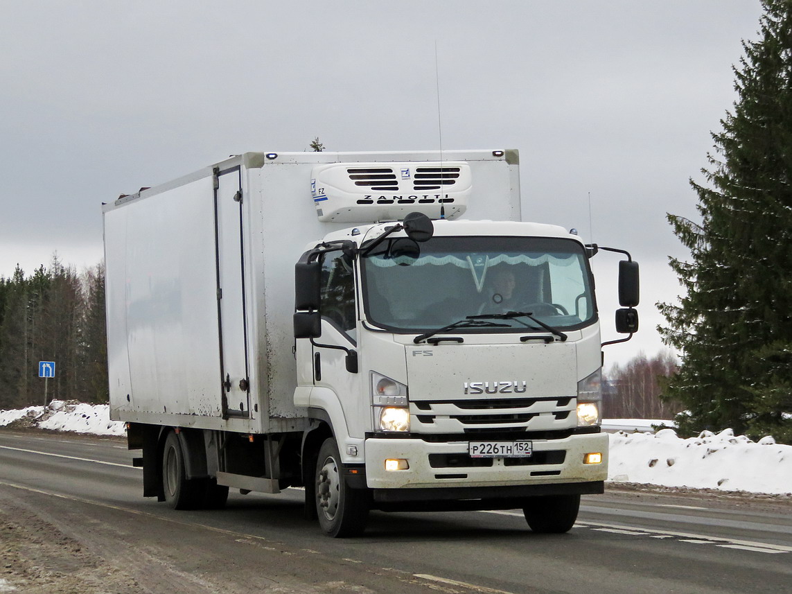 Нижегородская область, № Р 226 ТН 152 — Isuzu (общая модель)