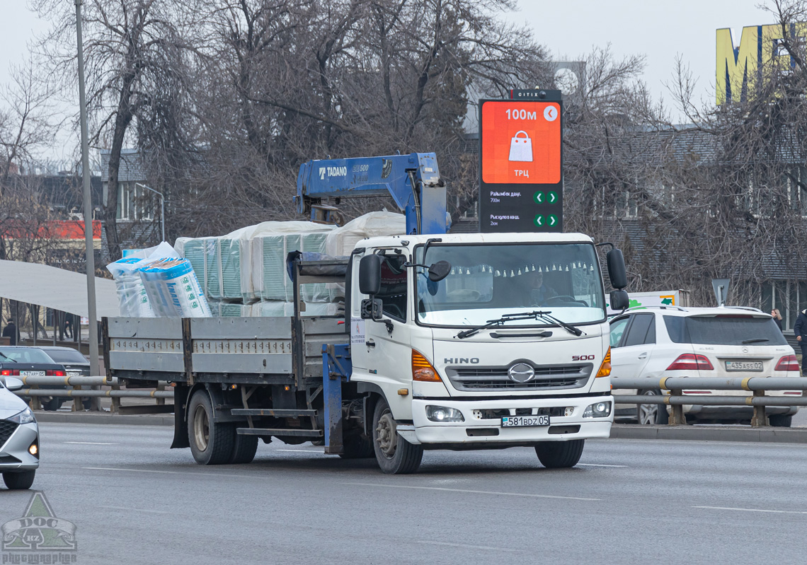 Алматы, № 581 BDZ 05 — Hino 500