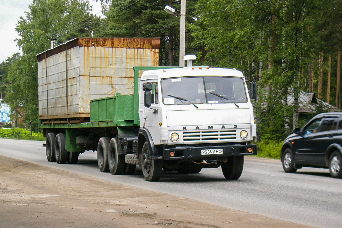 Санкт-Петербург, № 9566 ЛЕС — КамАЗ-5410