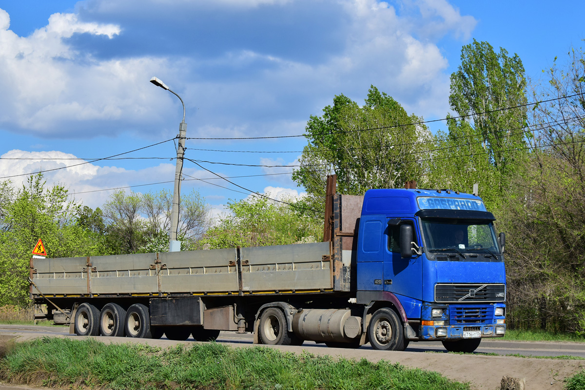 Волгоградская область, № Е 716 УТ 134 — Volvo ('1993) FH12.420