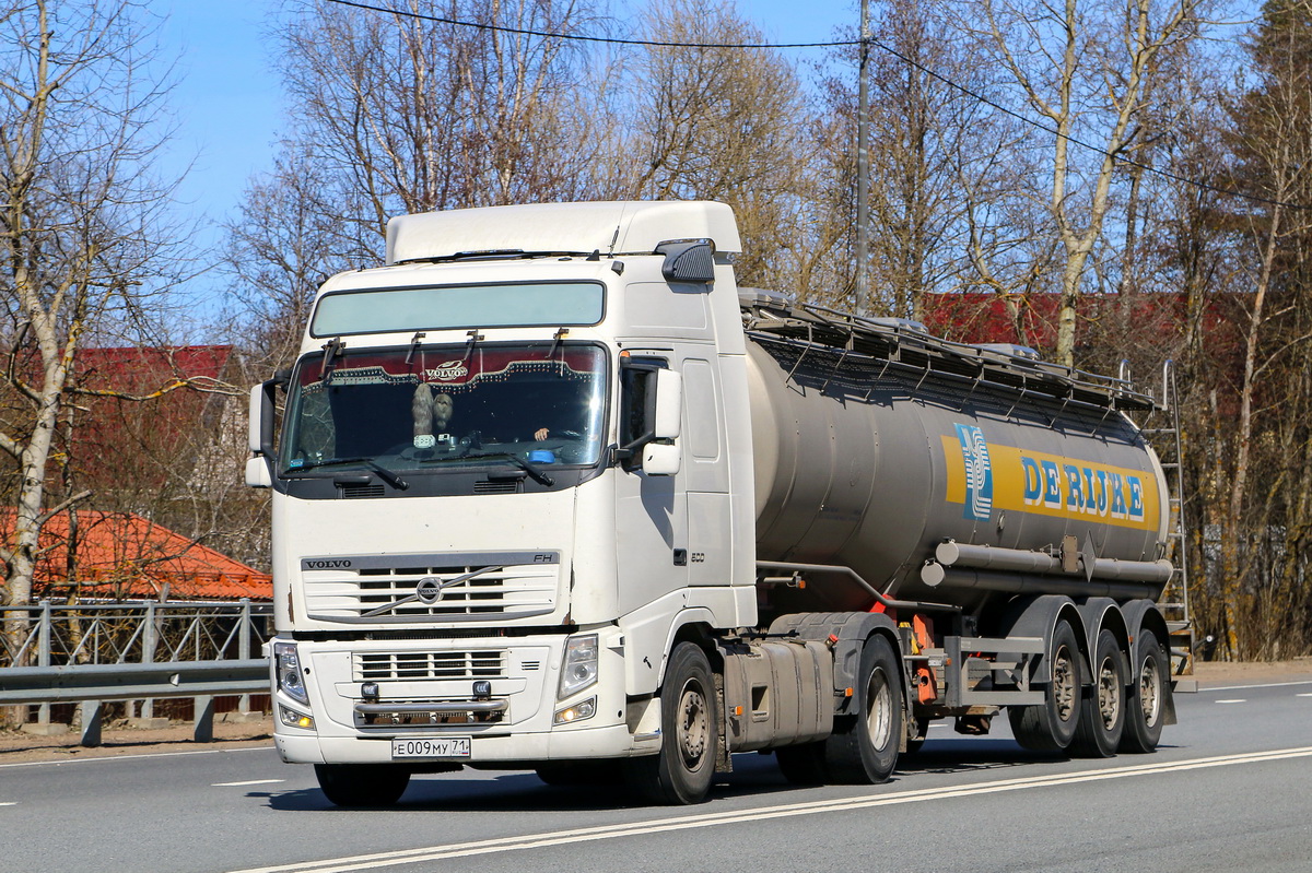 Тульская область, № Е 009 МУ 71 — Volvo ('2008) FH.500