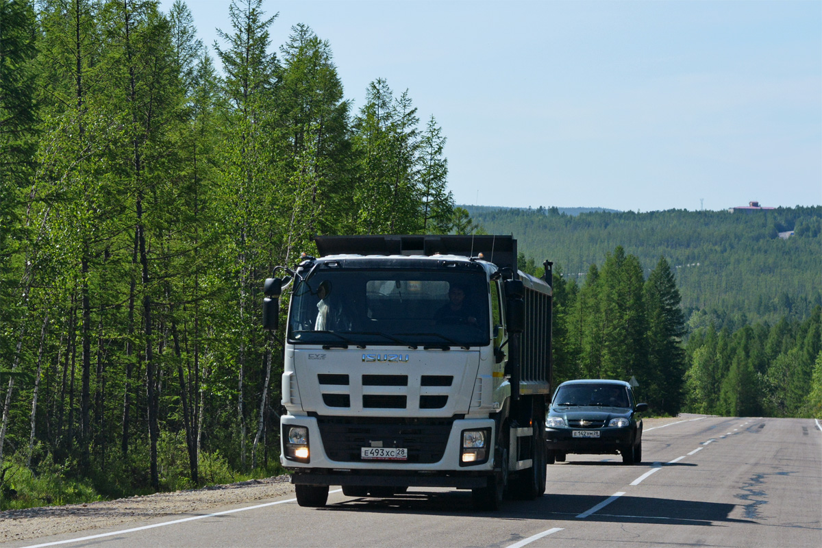 Амурская область, № Е 493 ХС 28 — Isuzu Giga CYZ