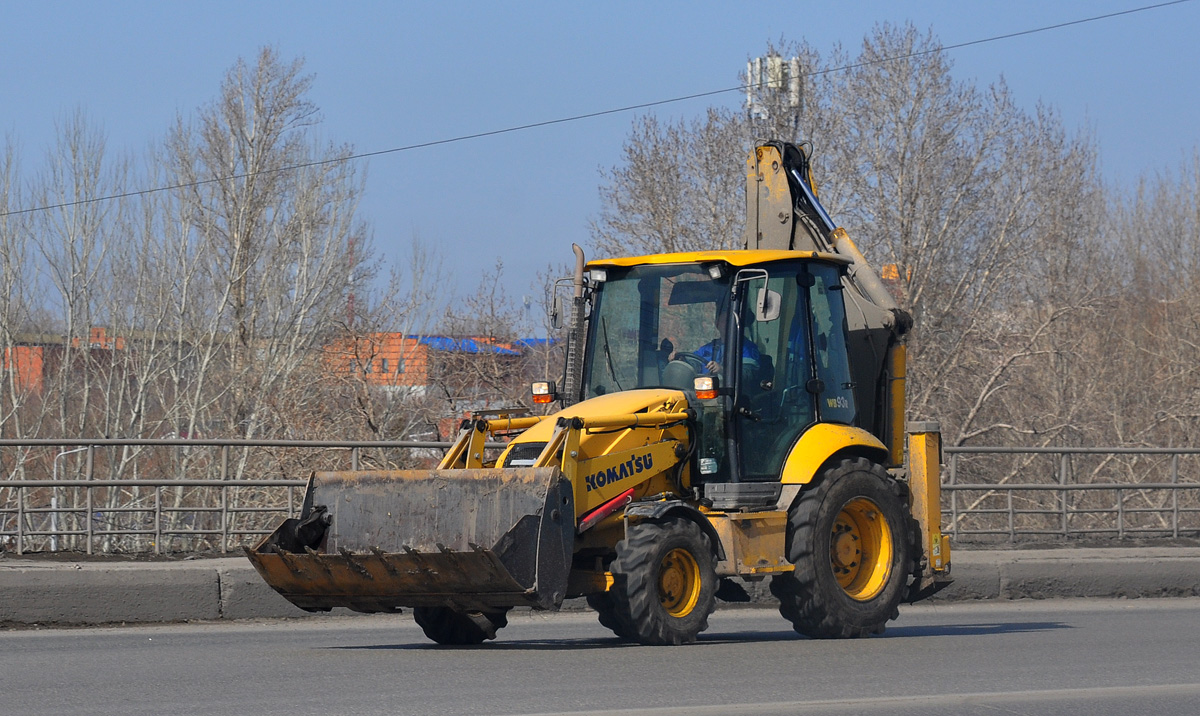 Омская область, № 1690 ОХ 55 — Komatsu WB93