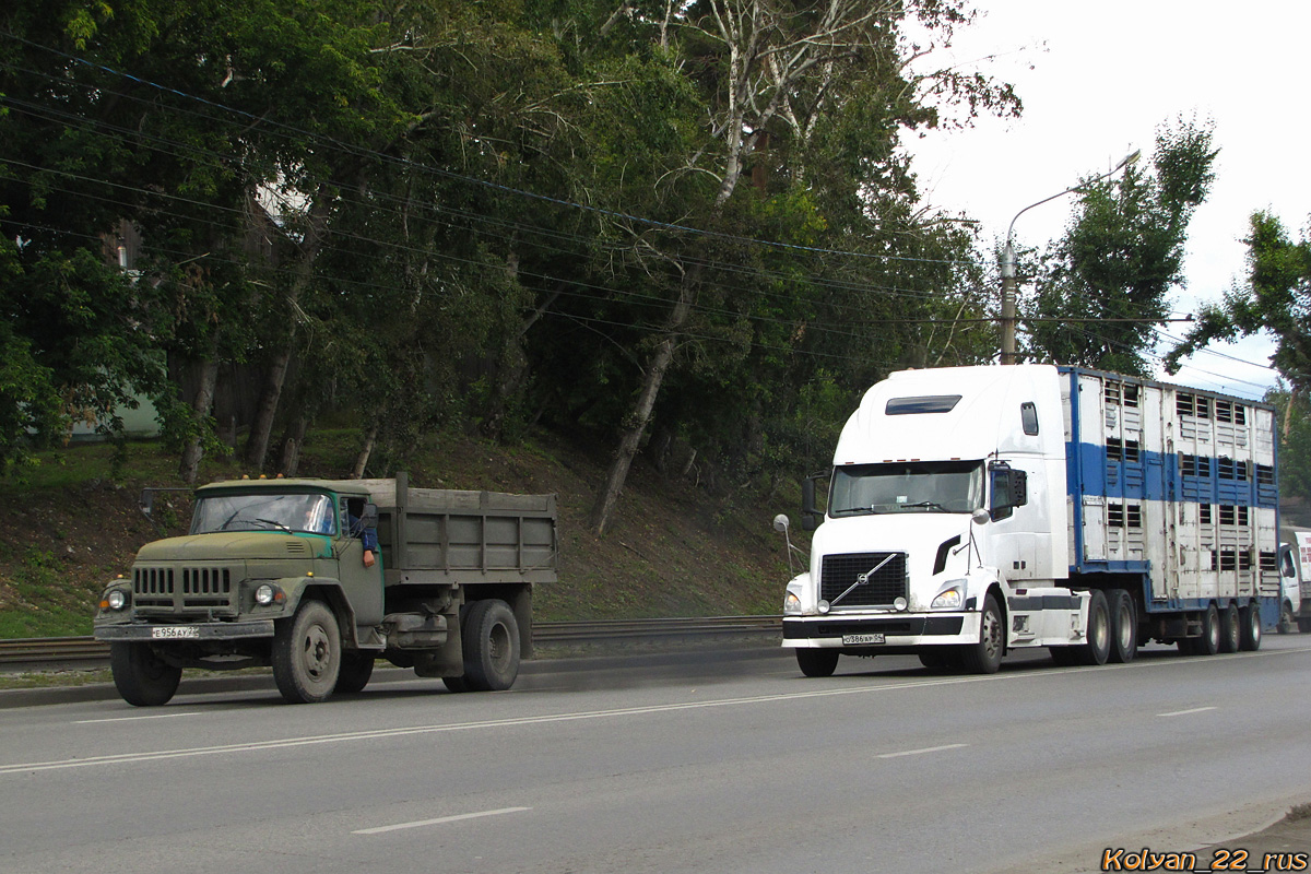 Алтайский край, № Е 956 АУ 22 — ЗИЛ-130 (общая модель); Алтай, № О 386 АР 04 — Volvo VNL670