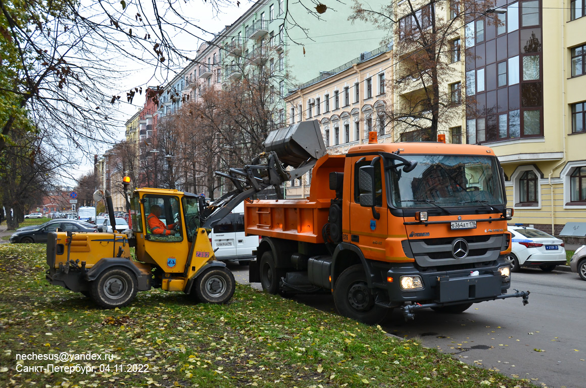 Санкт-Петербург, № 2392 — Vilacone / Wille (общая модель); Санкт-Петербург, № 926 — Mercedes-Benz Actros ('2009) 2041