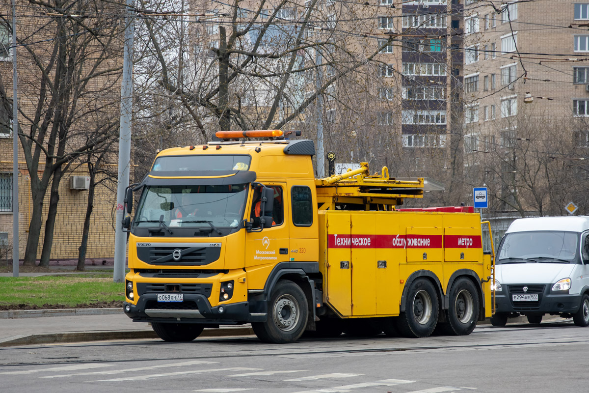 Москва, № 320 — Volvo ('2010) FMX.440