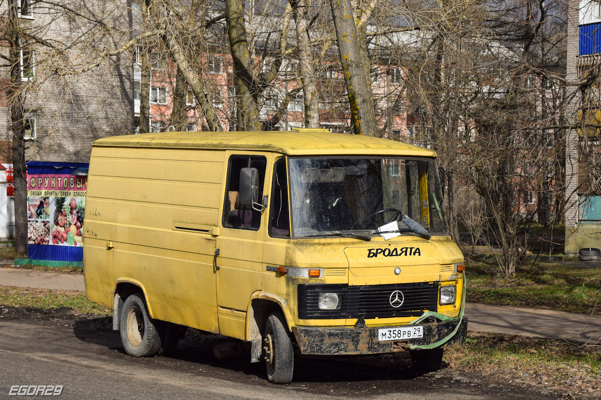 Архангельская область, № М 358 РВ 29 — Mercedes-Benz T2 ('1967)