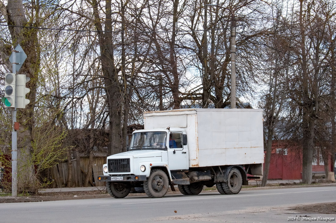 Рязанская область, № М 958 РО 62 — ГАЗ-3309