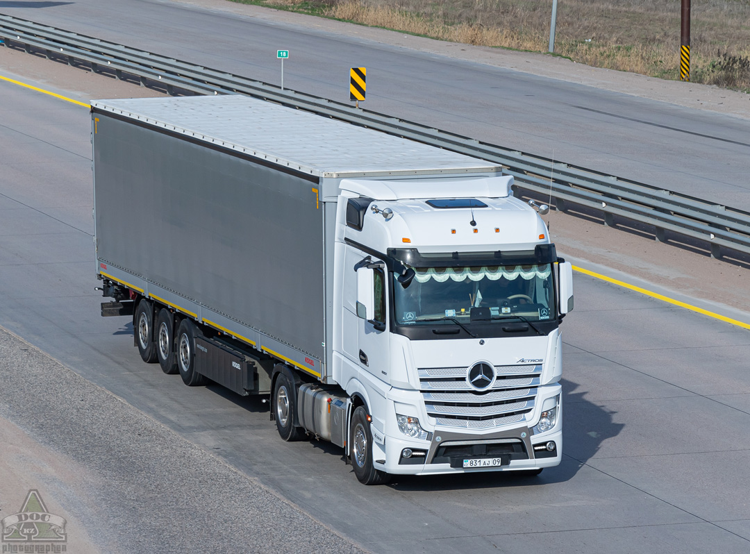 Карагандинская область, № 831 AJ 09 — Mercedes-Benz Actros ('2018) 1851