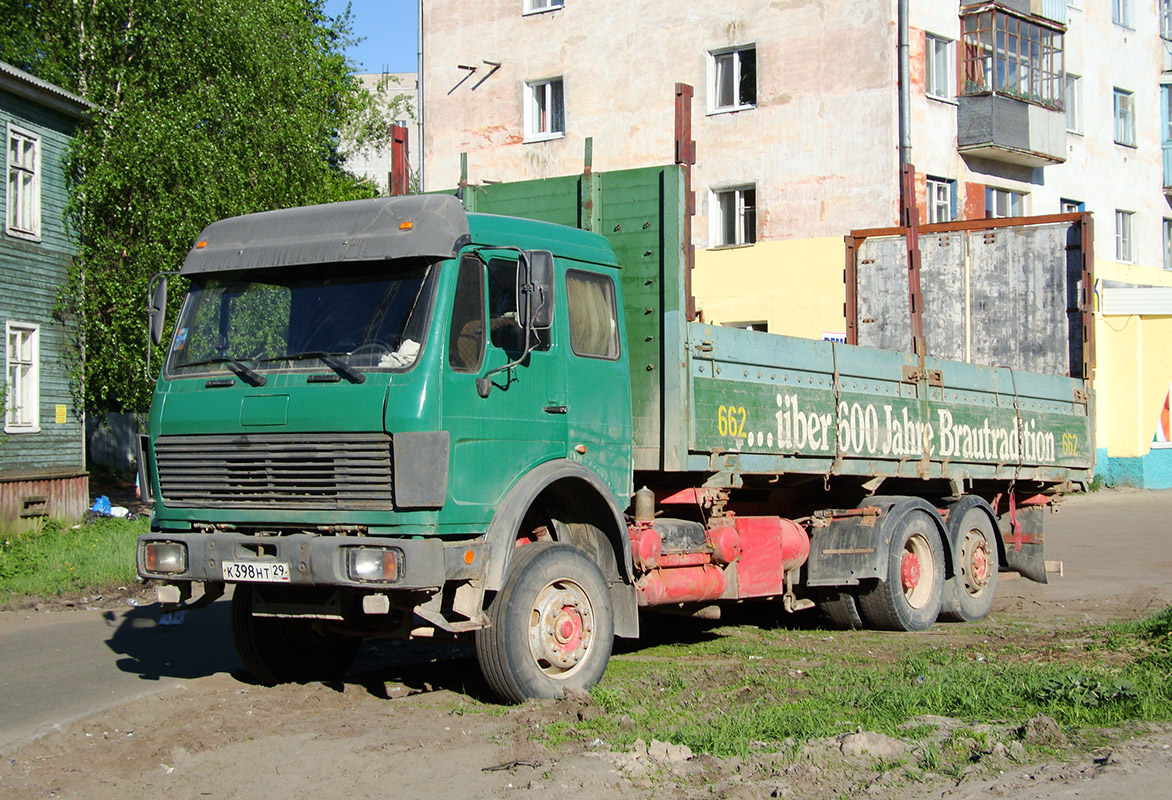 Архангельская область, № К 398 НТ 29 — Mercedes-Benz NG (общ. мод.)