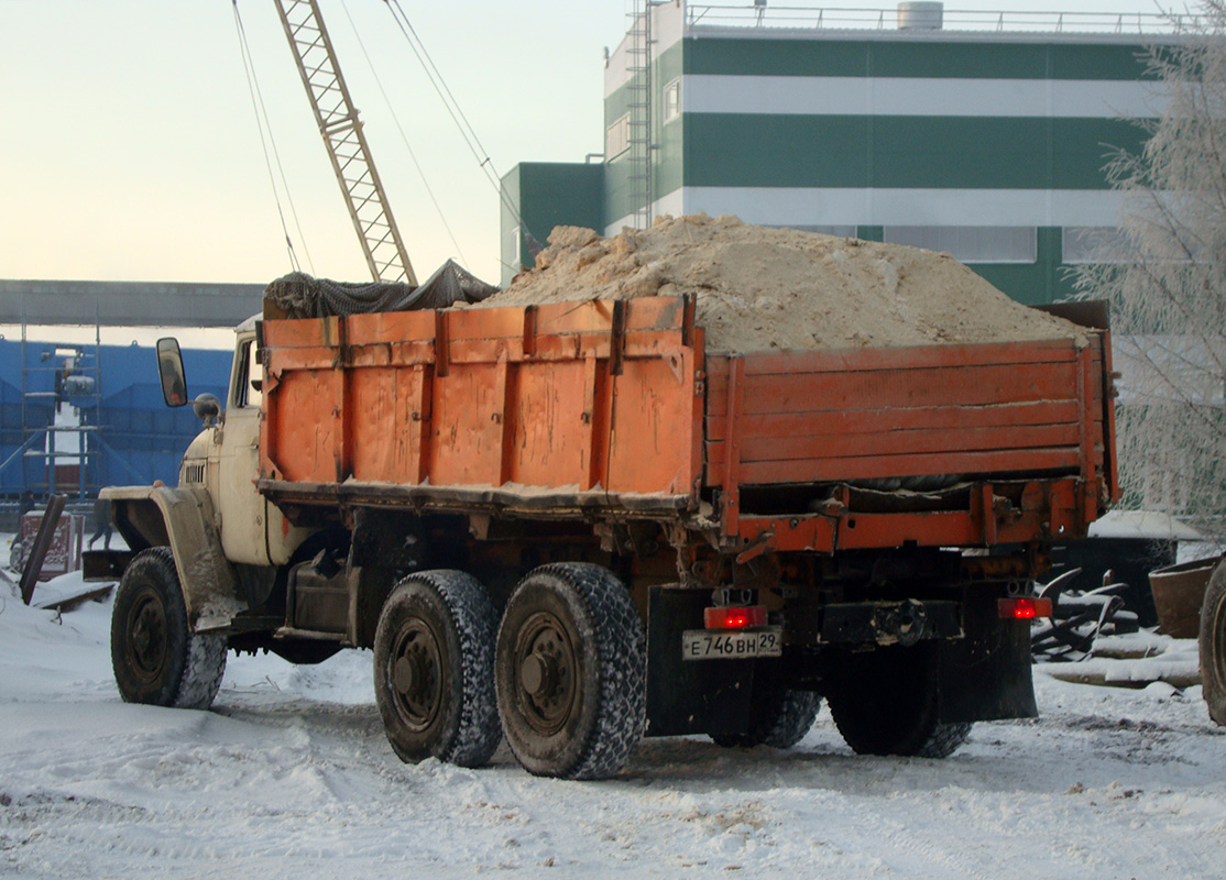 Архангельская область, № Е 746 ВН 29 — Урал-5557