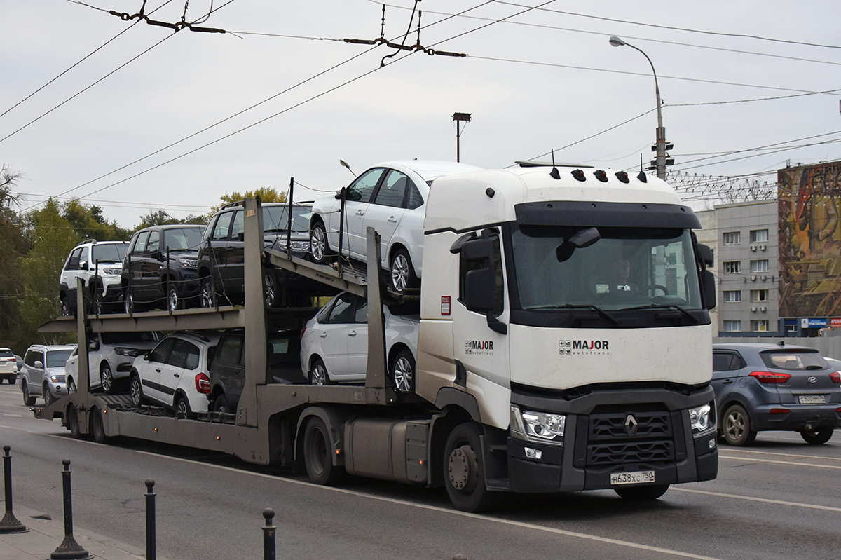 Московская область, № Н 638 ХС 750 — Renault T-Series ('2013)