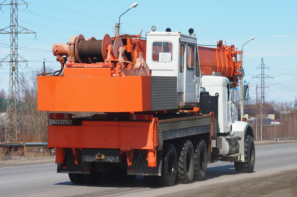 Ханты-Мансийский автоном.округ, № Т 769 КВ 06 — Kenworth T800