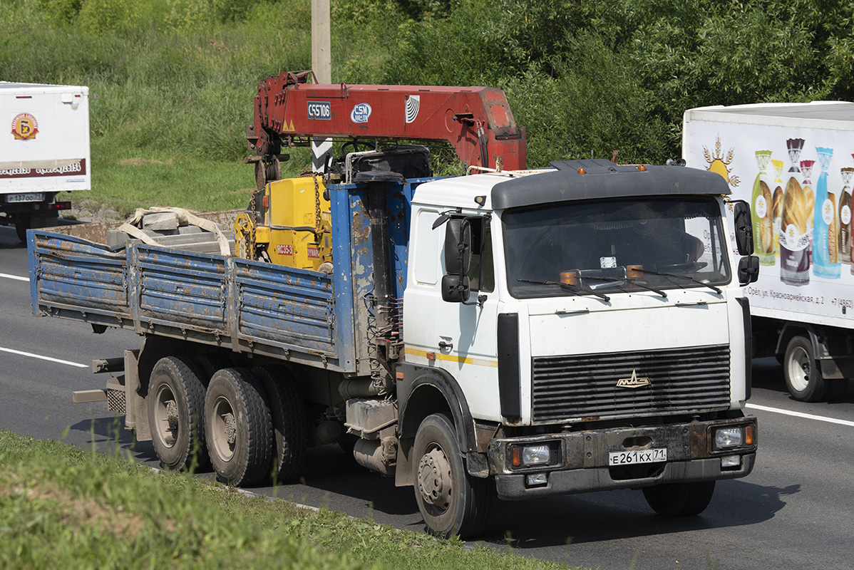 Тульская область, № Е 261 КХ 71 — МАЗ-6303A5