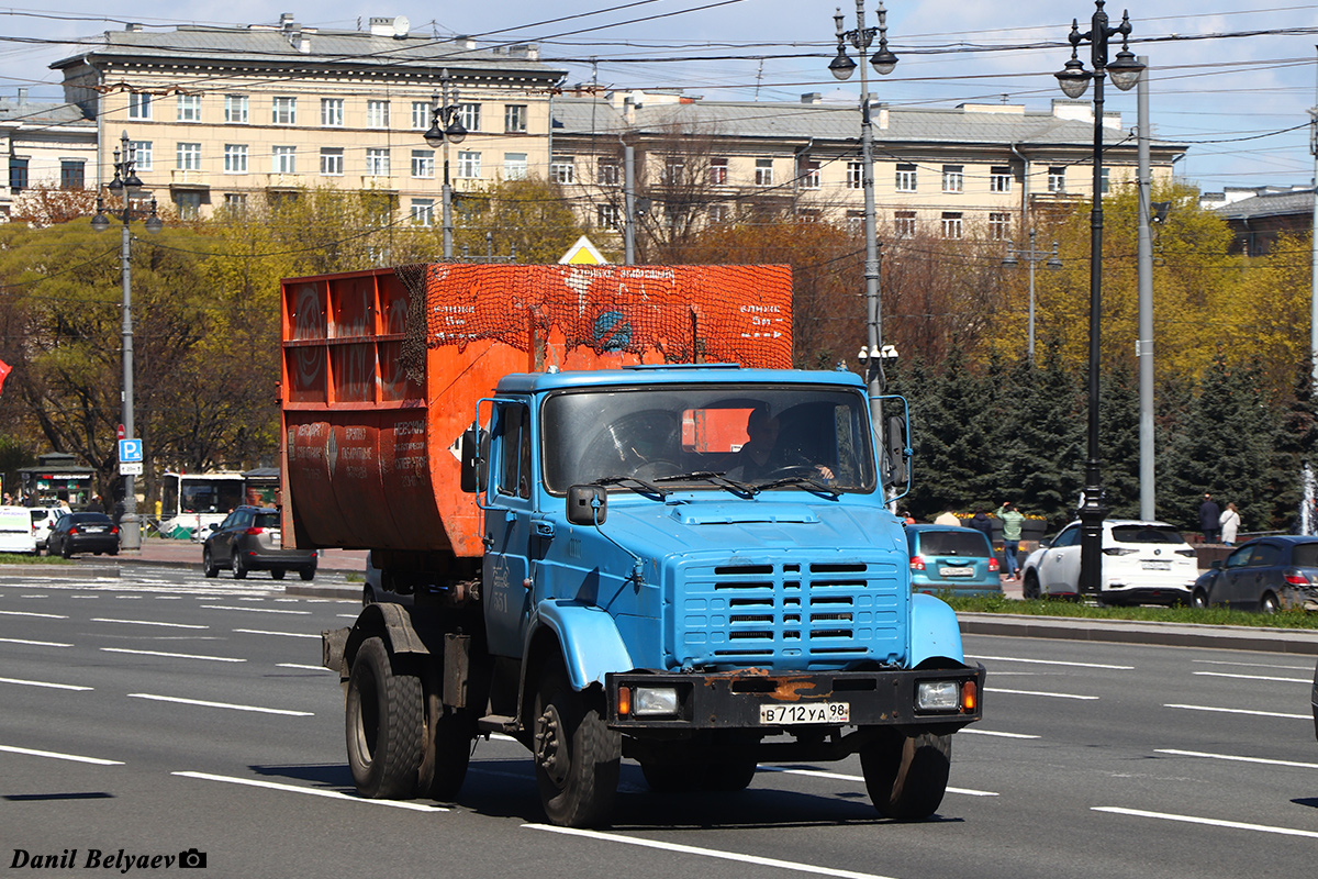 Санкт-Петербург, № 551 — ЗИЛ-432902