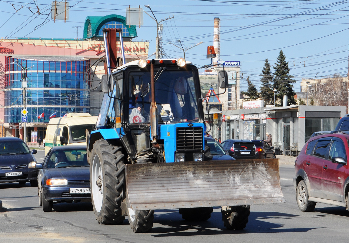 Омская область, № 4177 АВ 55 — Беларус-82.1