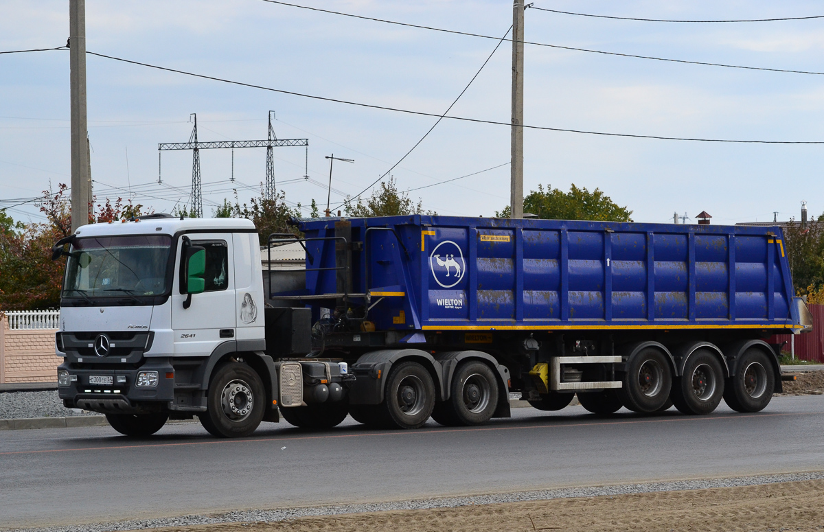 Волгоградская область, № С 300 СЕ 34 — Mercedes-Benz Actros '09 2641 [Z9M]