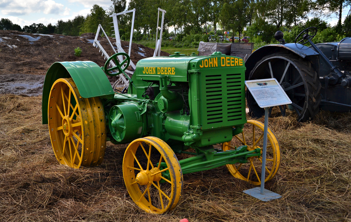 Чувашия, № (21) Б/Н СТ 0006 — John Deere D