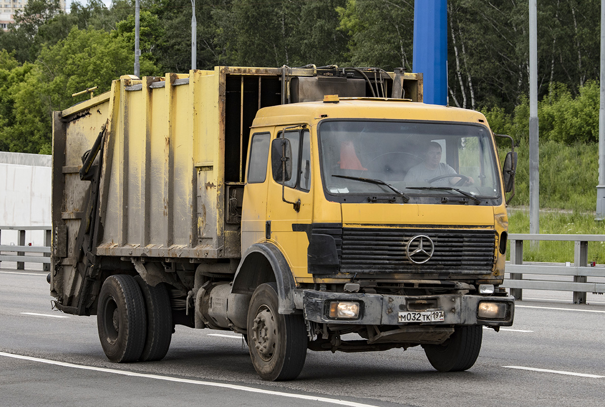 Москва, № М 032 ТК 197 — Mercedes-Benz SK 1824