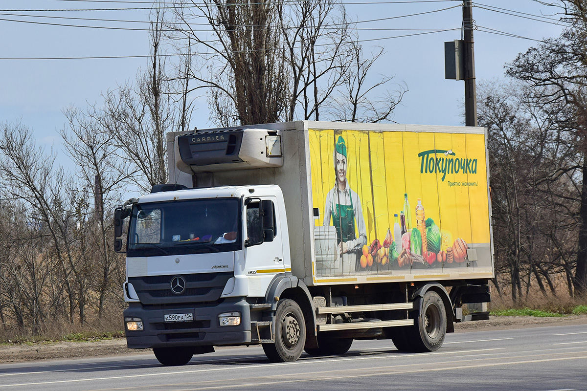 Волгоградская область, № А 590 РА 134 — Mercedes-Benz Axor 1823