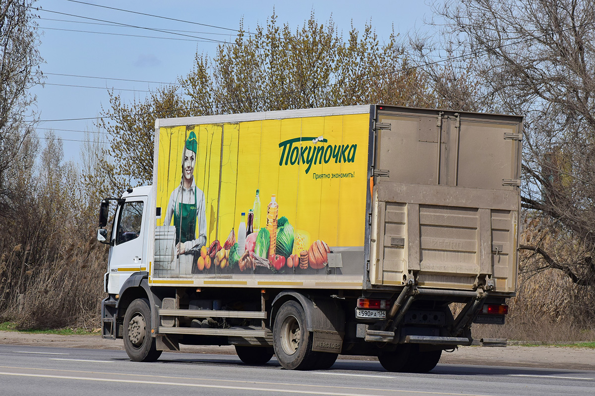 Волгоградская область, № А 590 РА 134 — Mercedes-Benz Axor 1823