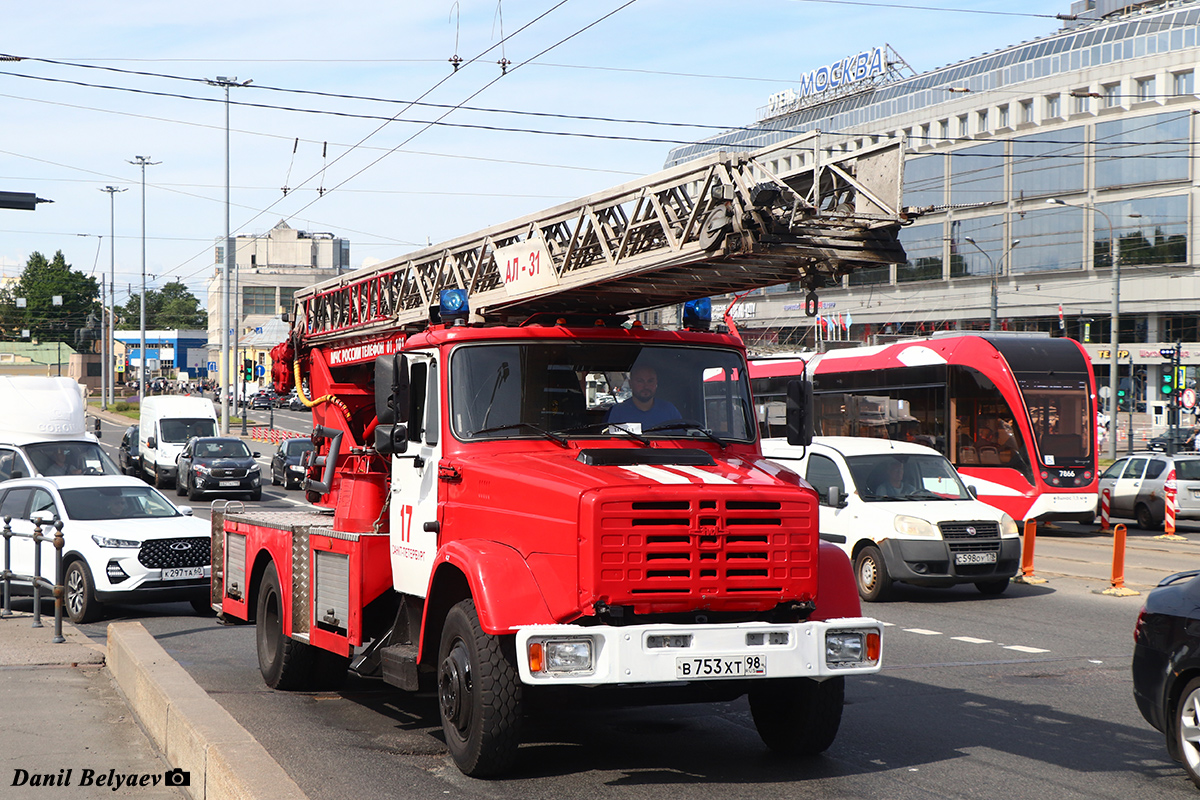 Санкт-Петербург, № В 753 ХТ 98 — ЗИЛ-433112