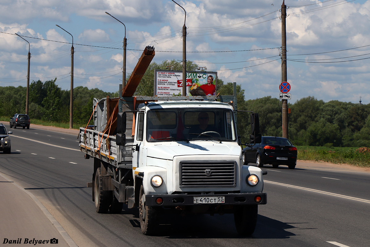 Новгородская область, № Е 410 СТ 53 — ГАЗ-33098