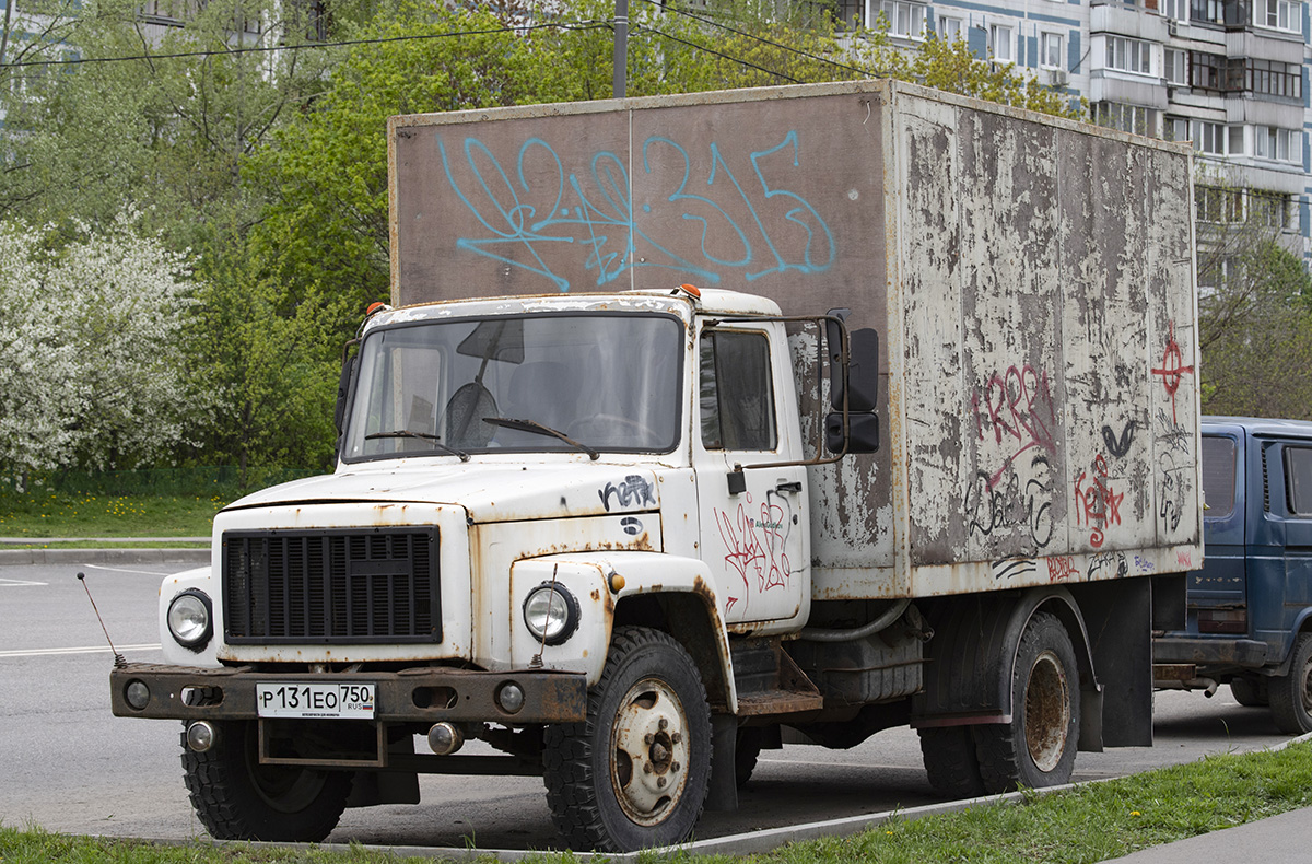 Москва, № Р 131 ЕО 750 — ГАЗ-3307