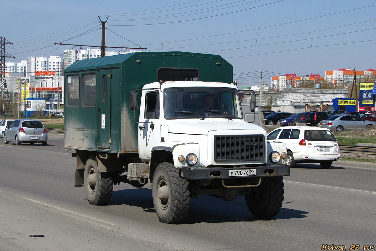 Алтайский край, № Е 790 УС 22 — ГАЗ-33081 «Садко»