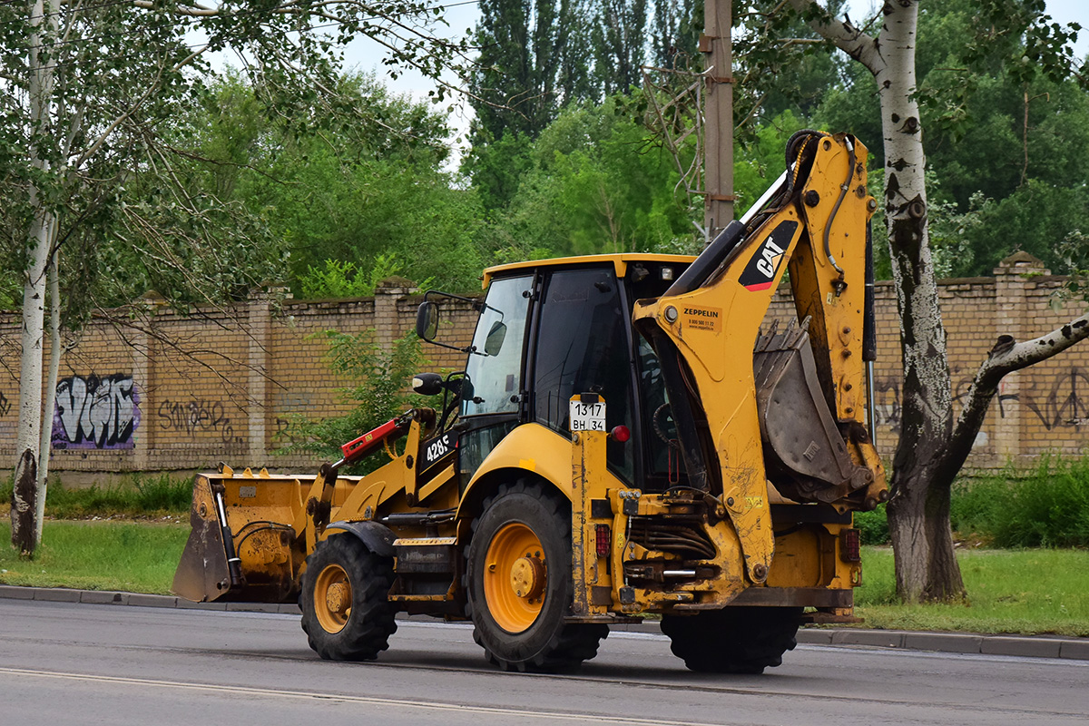 Волгоградская область, № 1317 ВН 34 — Caterpillar 428