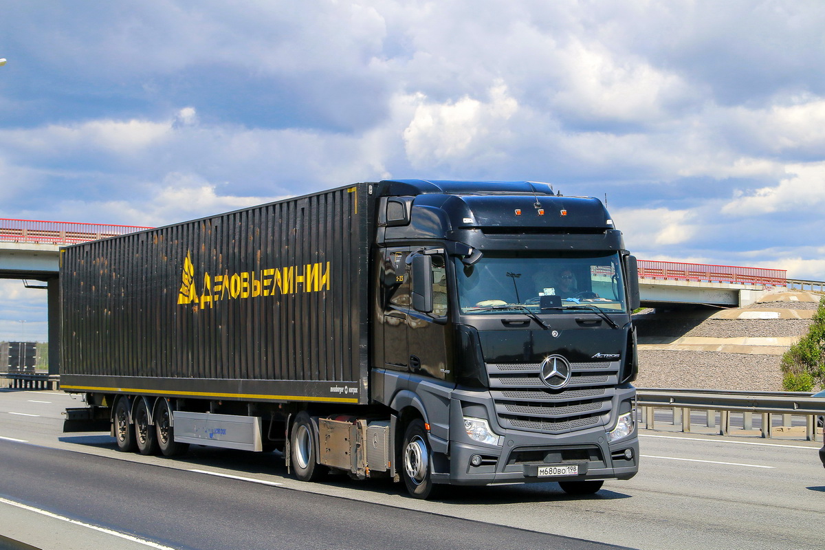 Вологодская область, № 4011 — Mercedes-Benz Actros '18 1845 [Z9M]