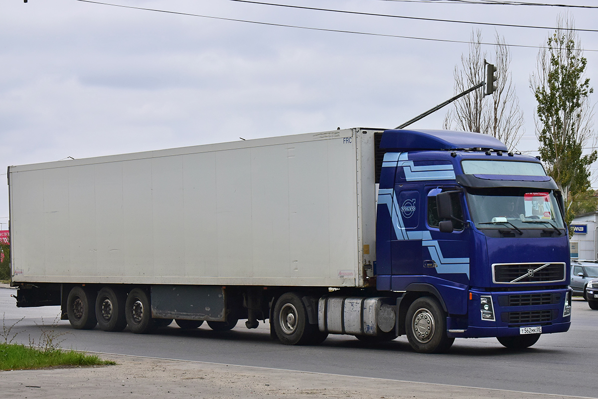 Дагестан, № Т 562 МК 05 — Volvo ('2002) FH12.420