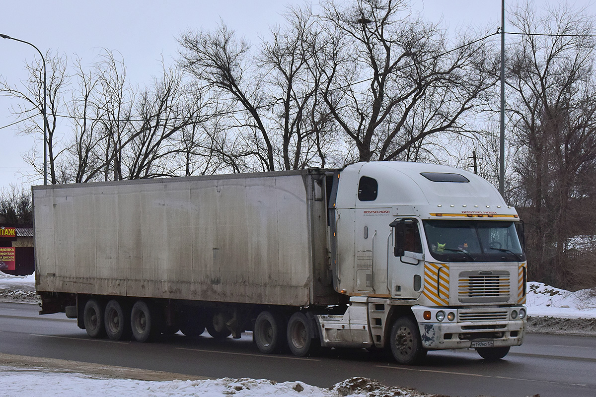 Волгоградская область, № М 192 МО 134 — Freightliner Argosy