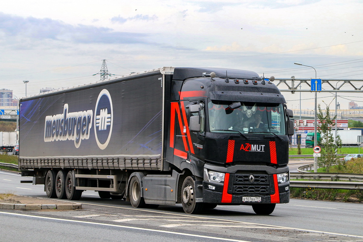 Свердловская область, № В 107 ВХ 797 — Renault T-Series ('2013)