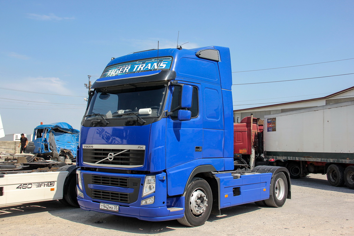 Дагестан, № Т 942 МА 05 — Volvo ('2008) FH.420